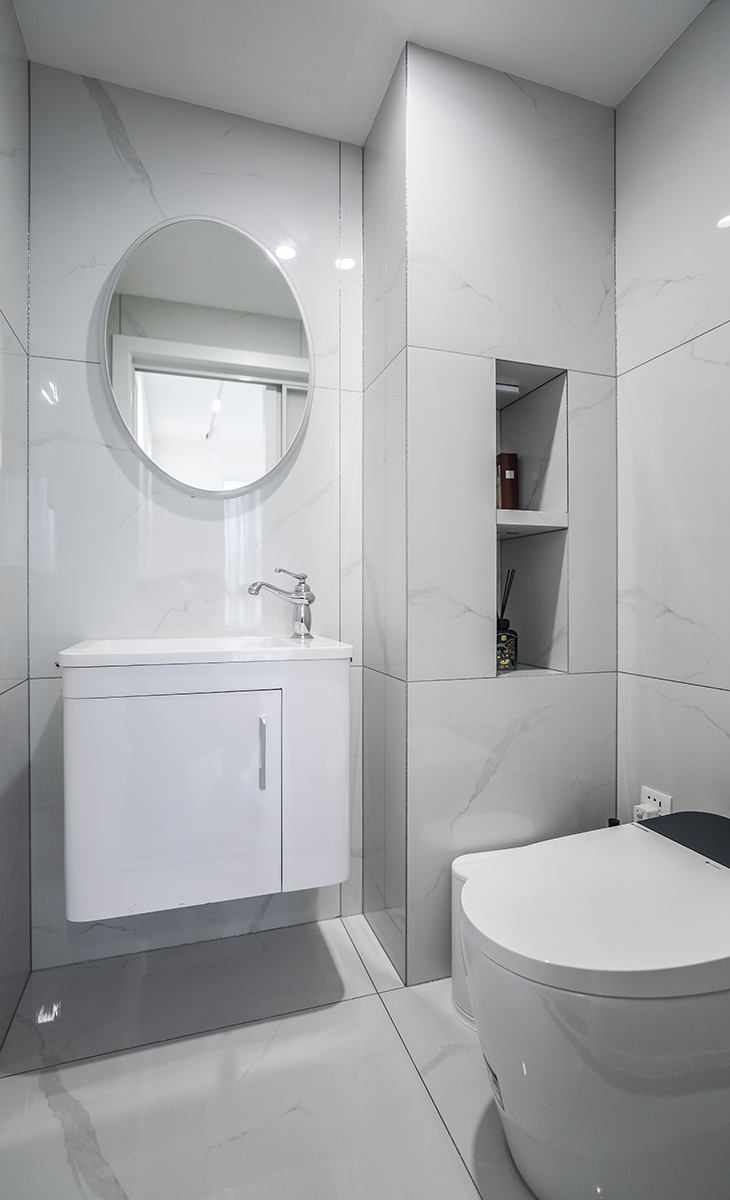 衛生間奶茶色為主，清雅的調性與整體相協，干濕分離也是極方便的。