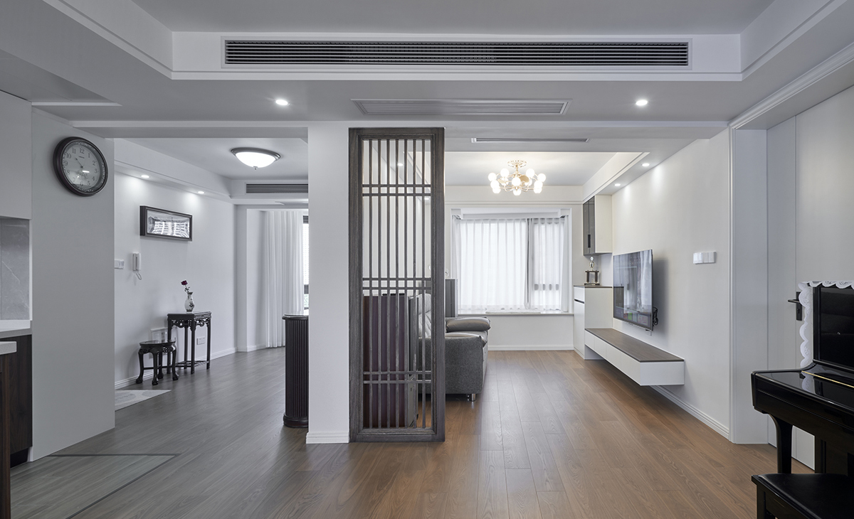 客廳借用過道空間，大大提高了空間利用率。