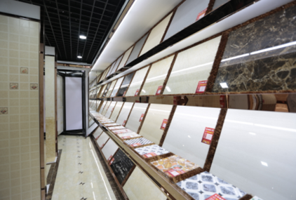 裝修材料千萬不能干成流鼻血的松江塑膠跑道!