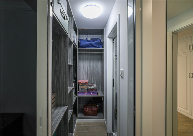 C 主臥c（衣帽間）