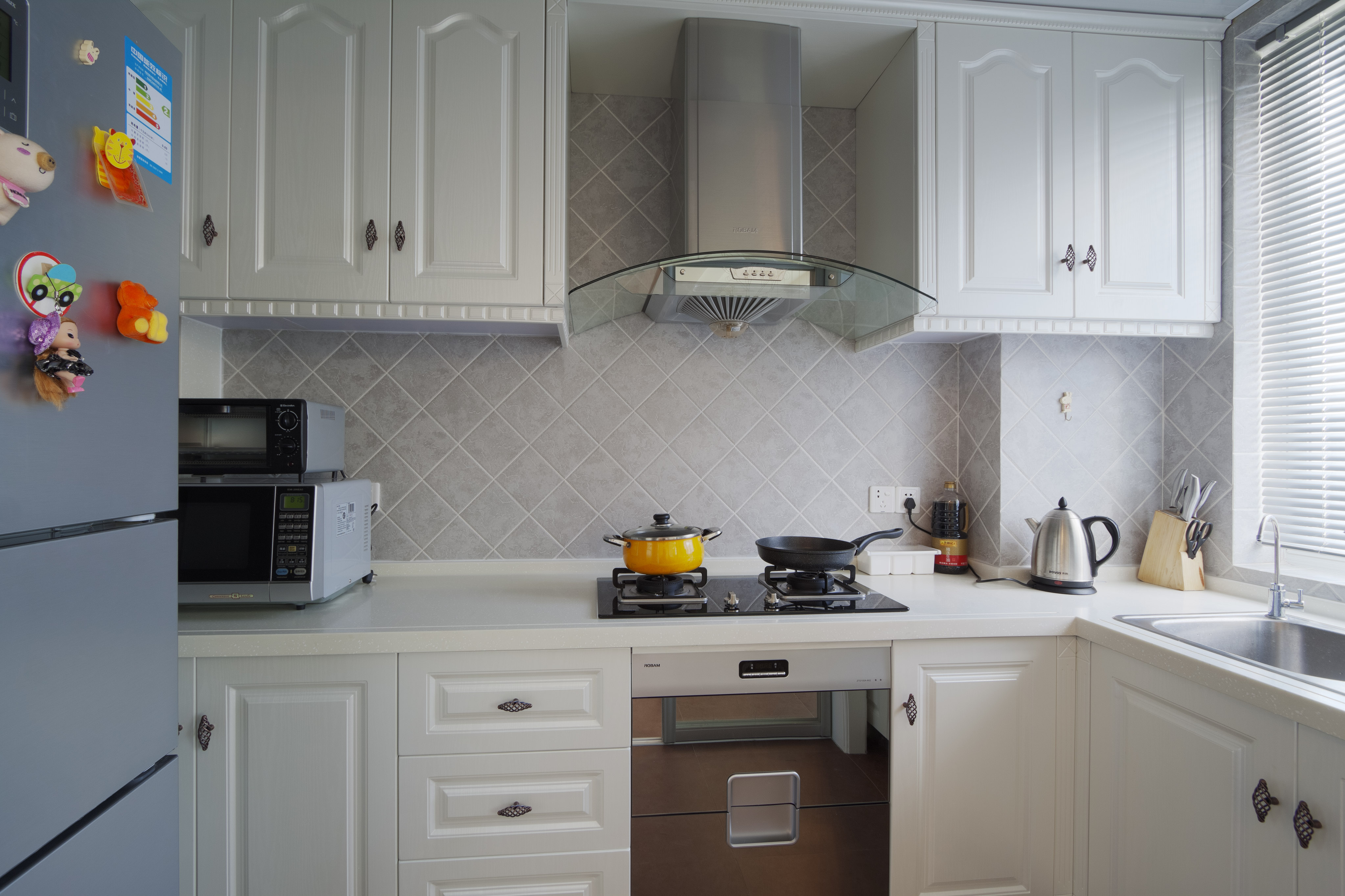 每個角落均體現設計的品味與獨具匠心，設計別出心裁的廚房也成了一道美麗的風景線。
