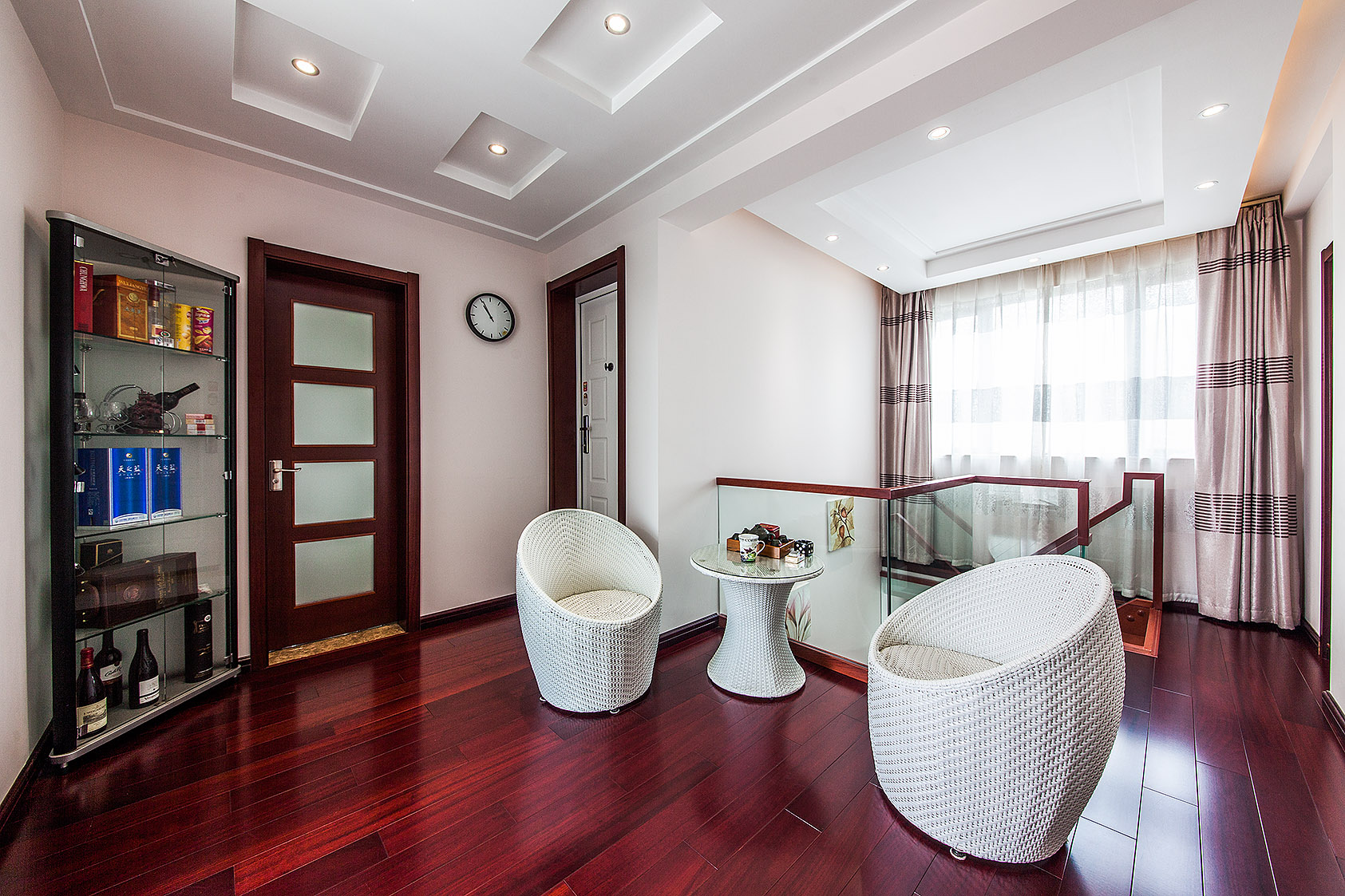 時(shí)尚藤椅，休閑怯意，放松不必去渡假村，在家就行。