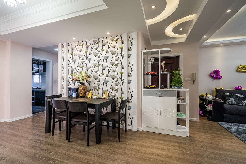 餐廳簡單明了，淡色的墻紙，為整個空間增添了幾分清新……也增添了食欲……
