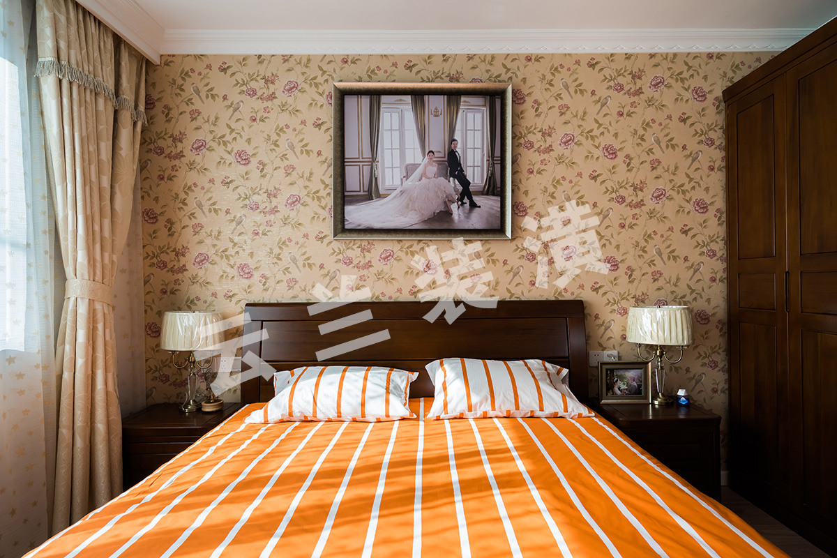 整個色系搭在一起顯得格外大氣舒適
