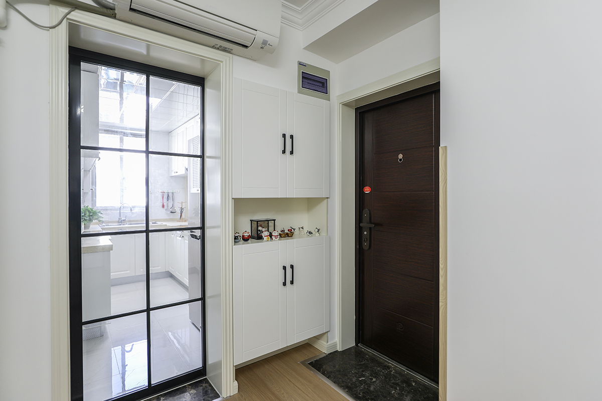 一個好的鞋柜，是對于空間的第一印象，干凈整潔，功能性全，正是空間的整體