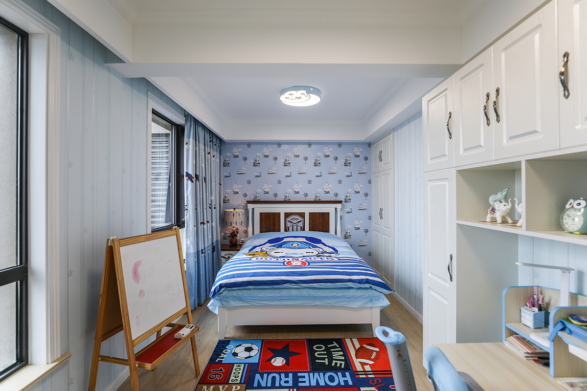 兒童房：兒童房在收納空間得到滿足的情況下又多了一份童趣感。 在干凈整潔的空間里點綴一些適當可愛的元素，部分的留白像極了“一個給孩子預留的富有創造性的容器”。
